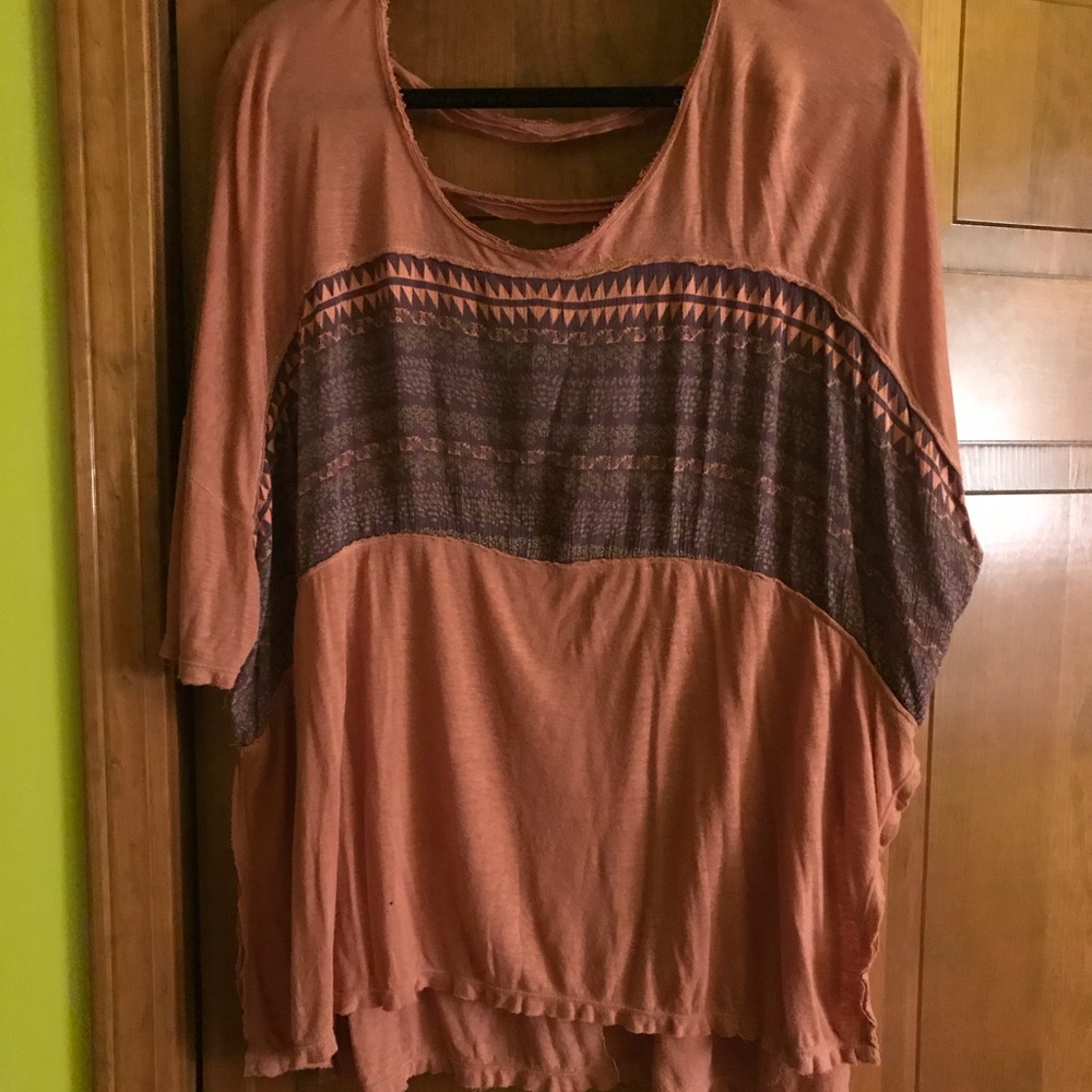 Aztec print top with side slits and low back
